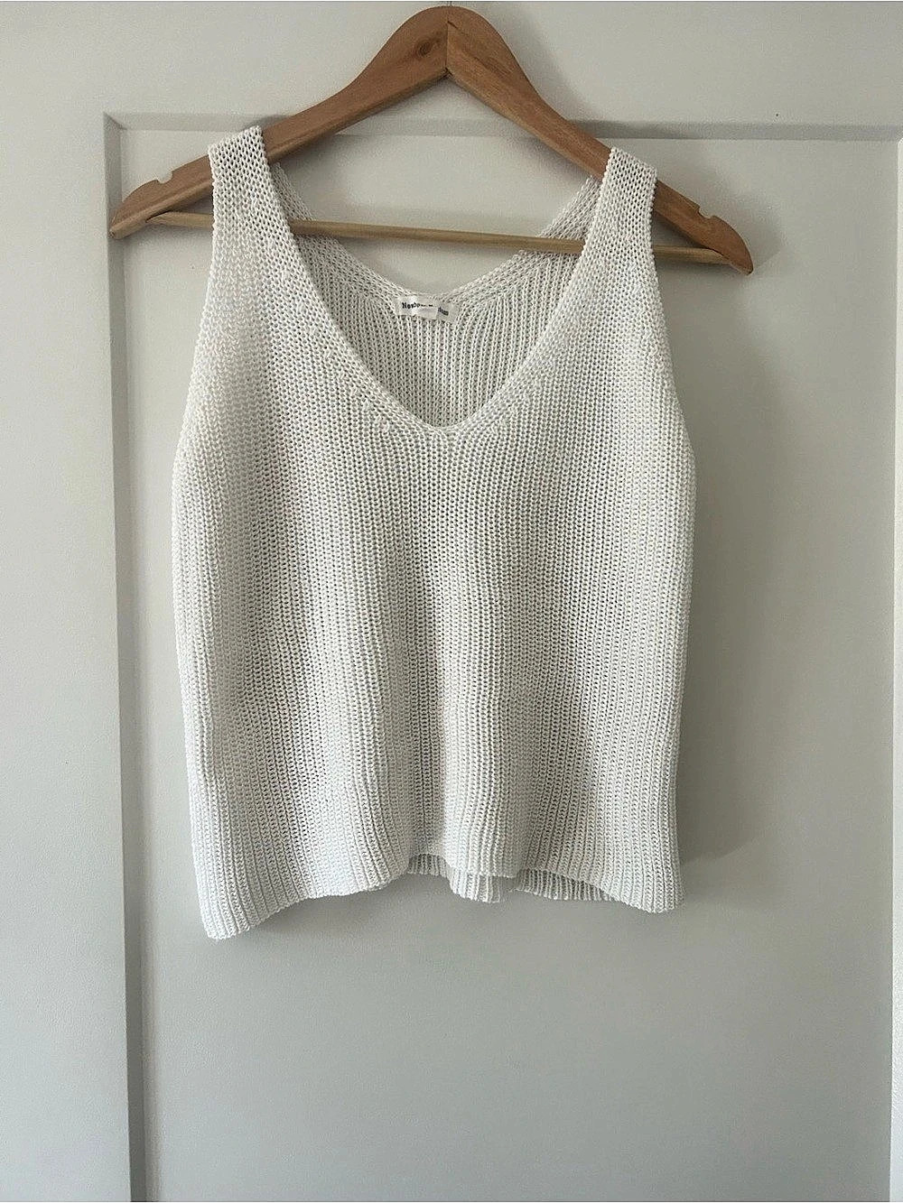Sculpt Knit V-Neck Tank White